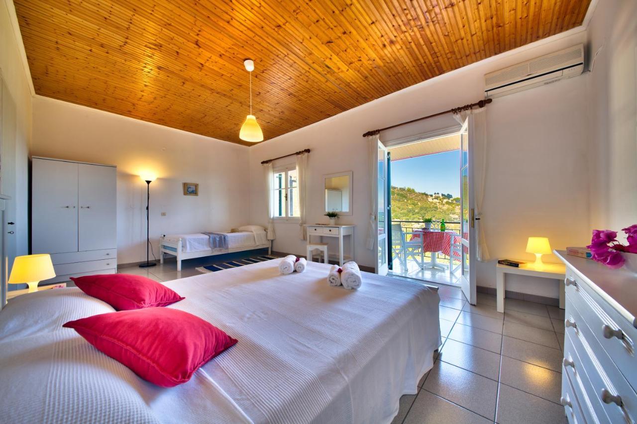 Theodora Apartments - Paxos Gaios Bagian luar foto